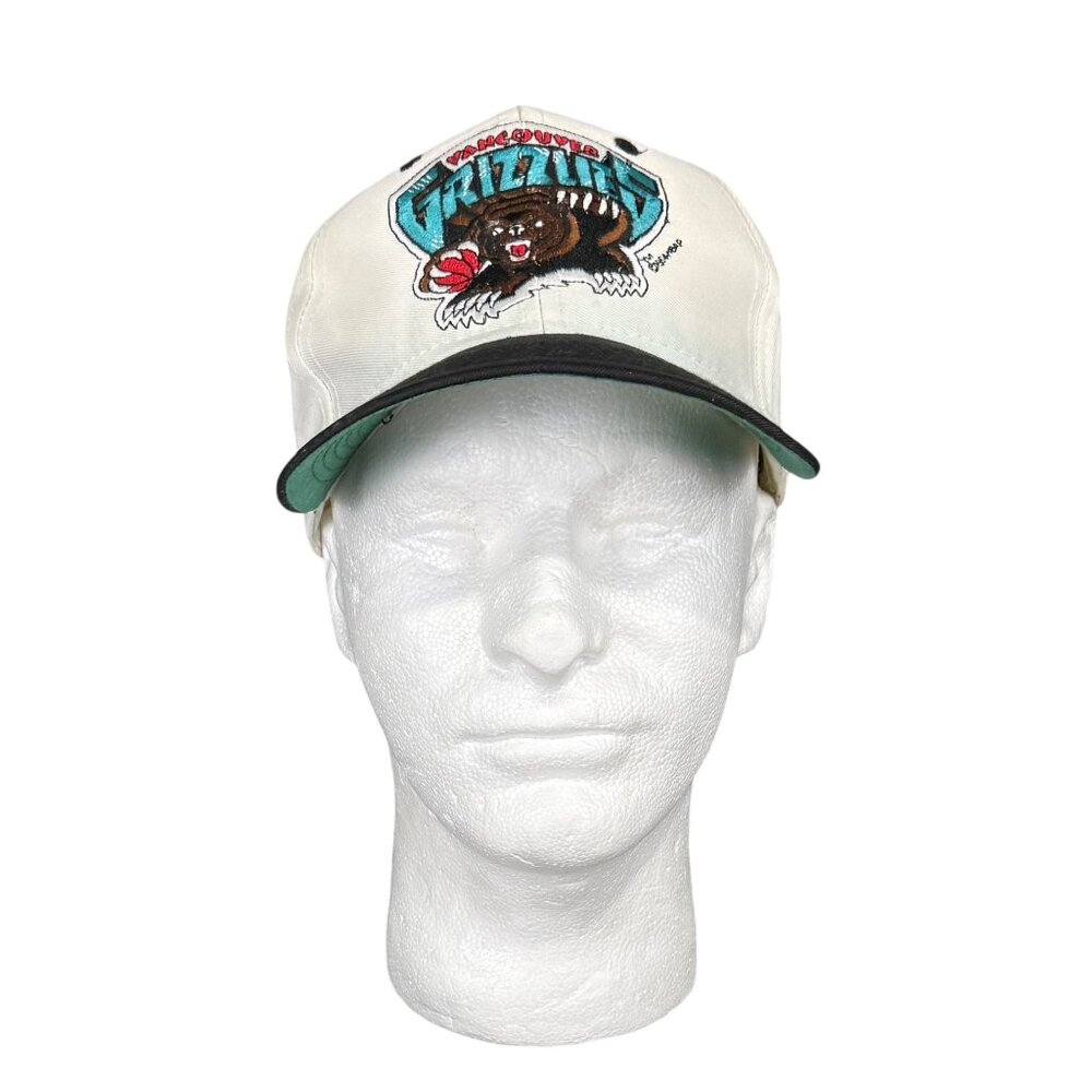 Vintage 90s Vancouver Grizzlies NBA Licensed Snapback Hat By Competitor
